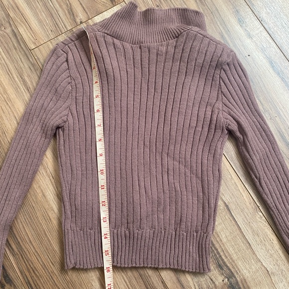 PLT sweater - Picture 5 of 8